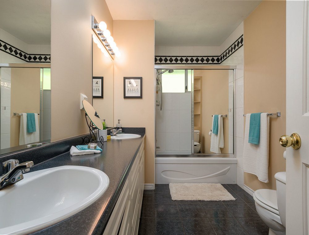 Listing Image of 14303 73A Avenue, Surrey