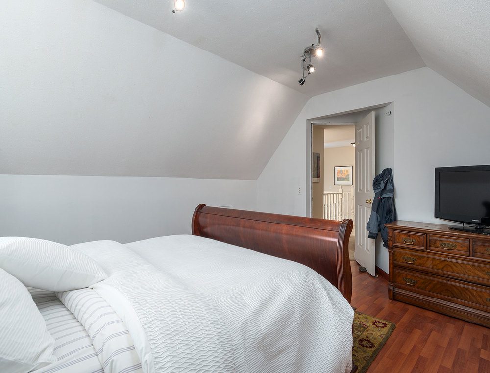 Listing Image of 14303 73A Avenue, Surrey