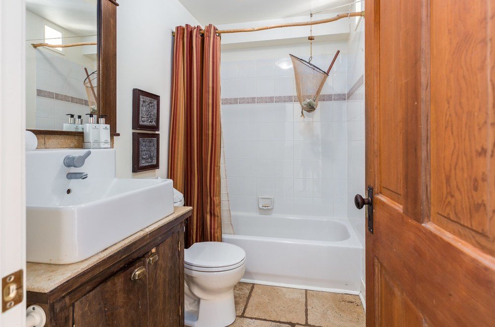 Listing Image of 111 4272 Albert St