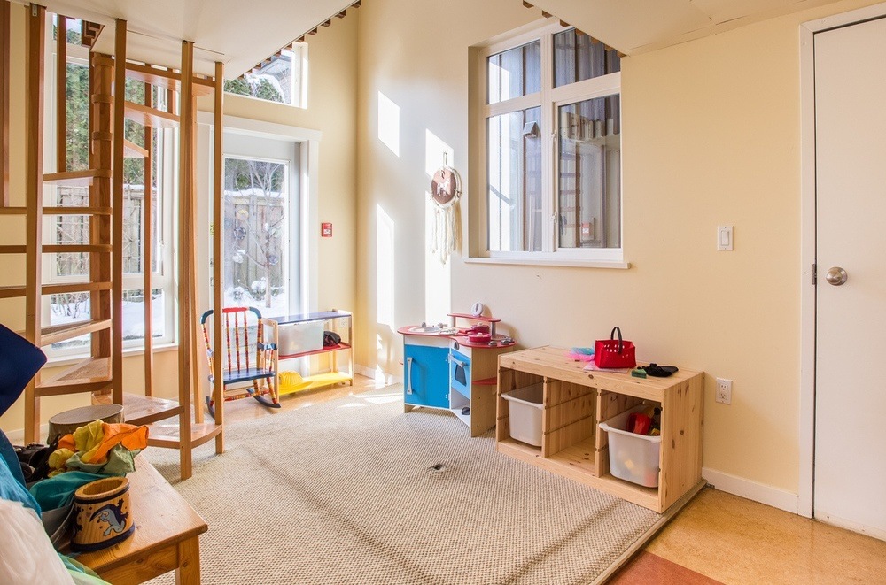 Listing Image of 111 4272 Albert St