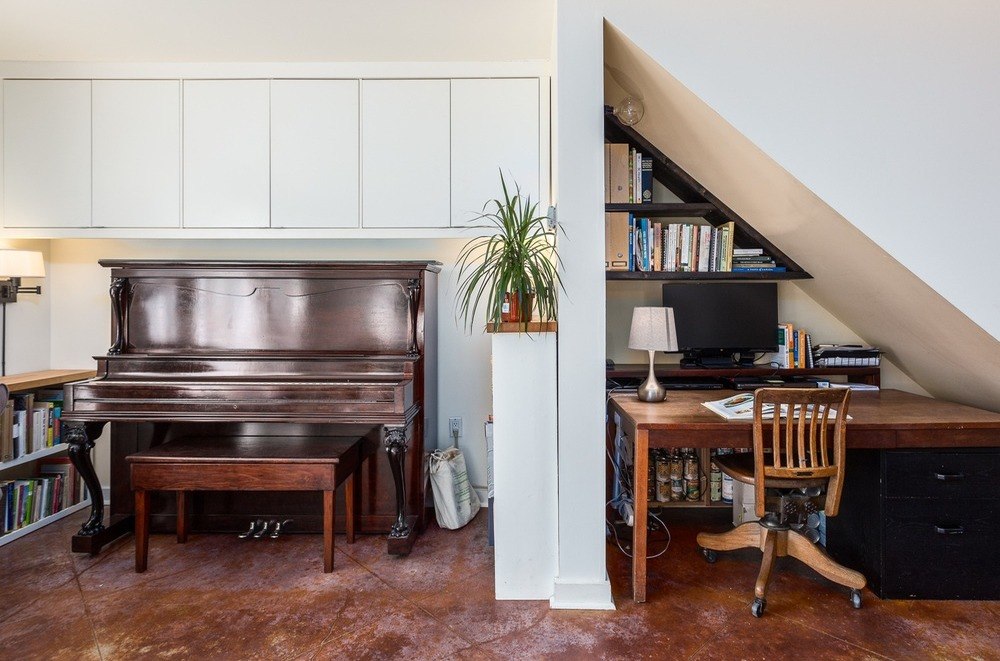 Listing Image of 111 4272 Albert St