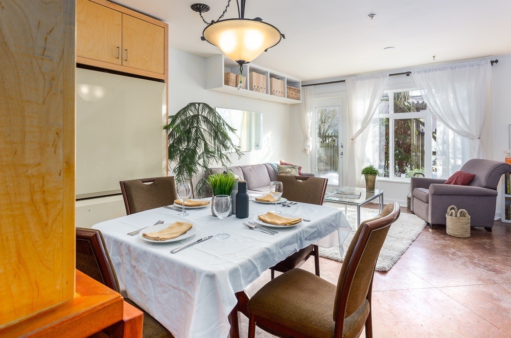 Listing Image of 111 4272 Albert St