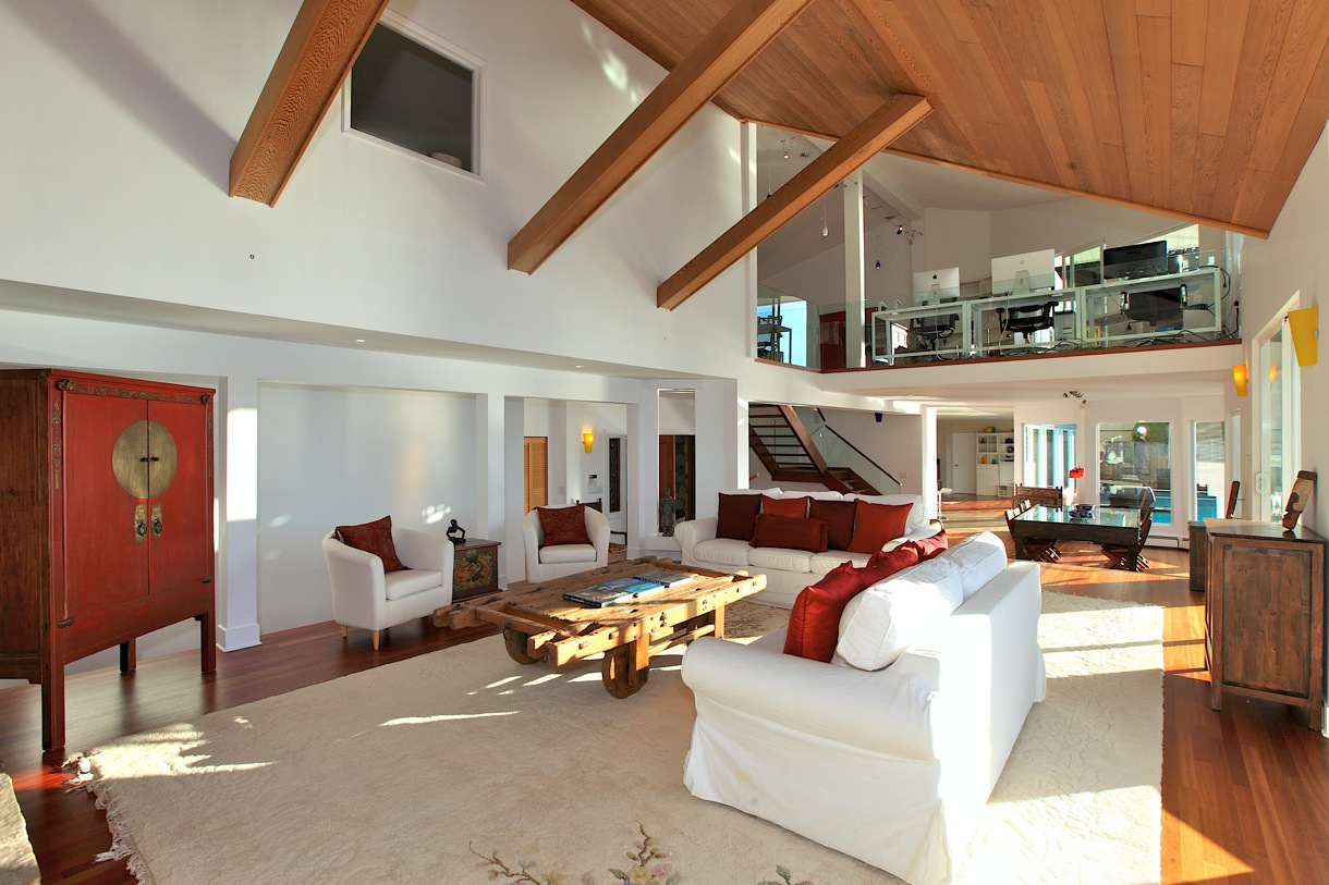 Listing Image of 1 Strachan Point Rd