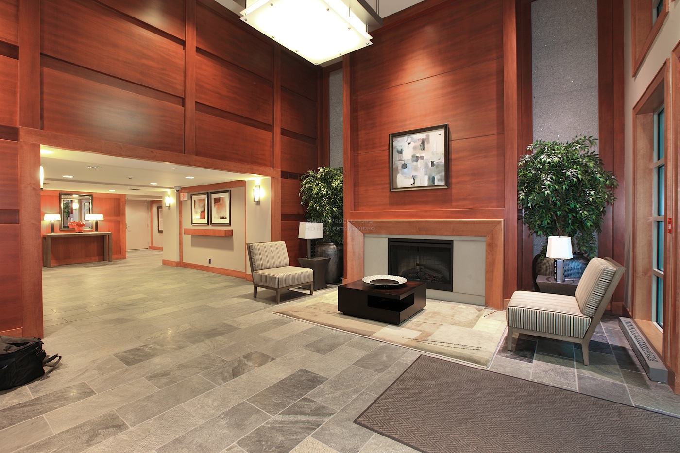 Listing Image of 1303 - 3335 Cypress Pl