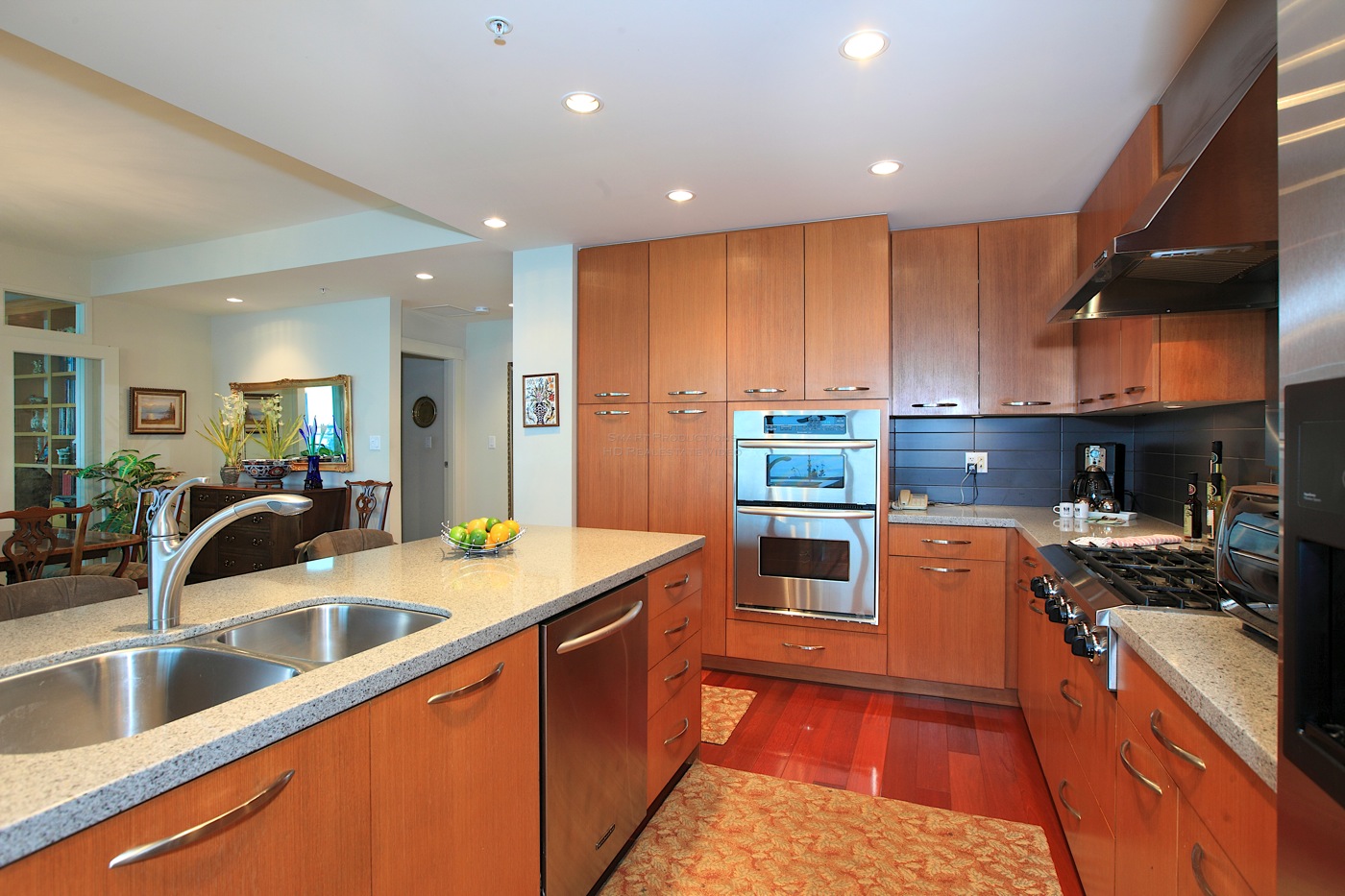 Listing Image of 1303 - 3335 Cypress Pl