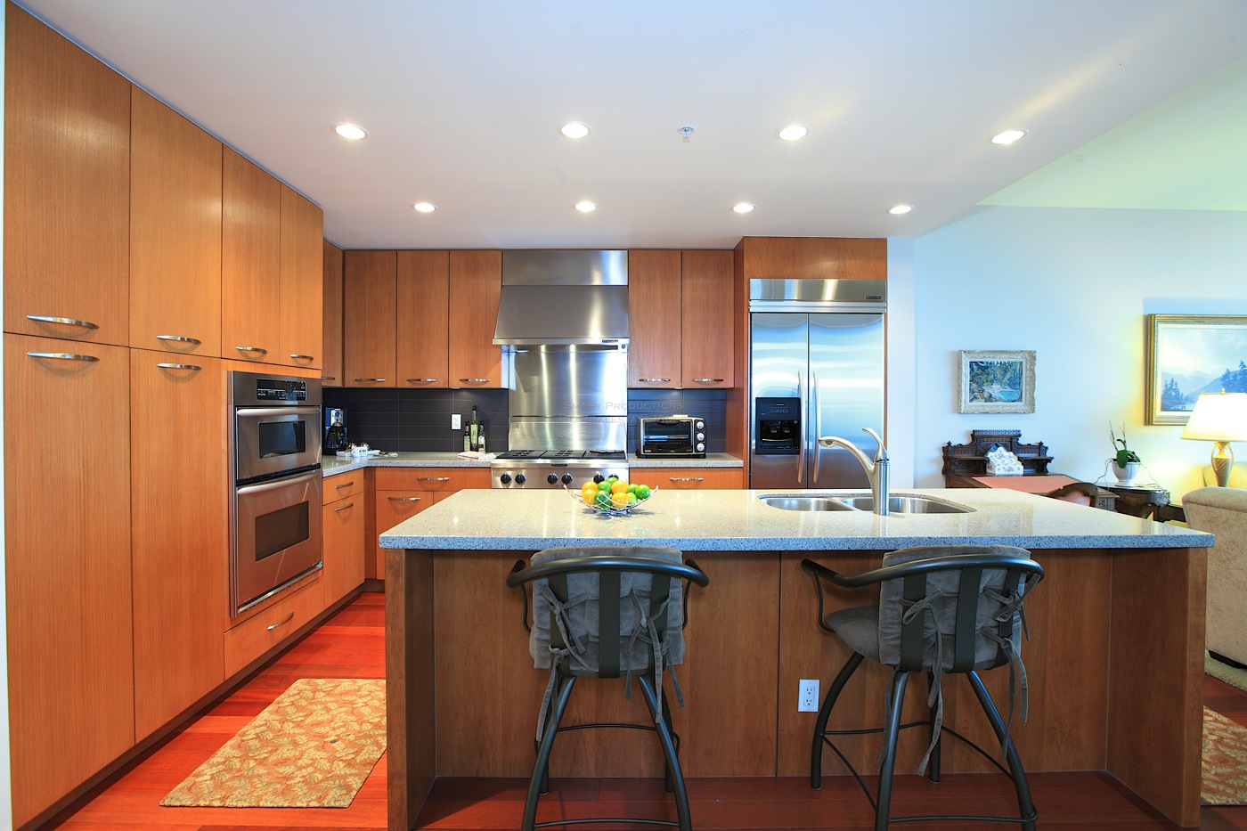 Listing Image of 1303 - 3335 Cypress Pl