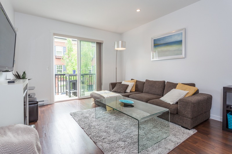 Listing Image of 3-7348 192A Street