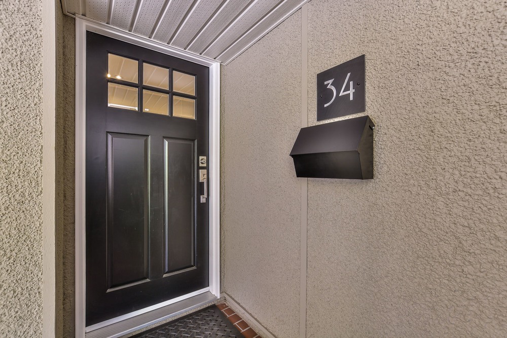 Listing Image of 34 Glenmore Drive