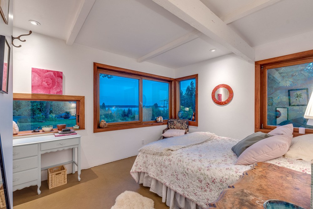 Listing Image of 1421 31st Street