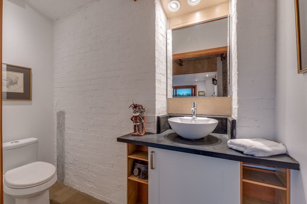 Listing Image of 1421 31st Street