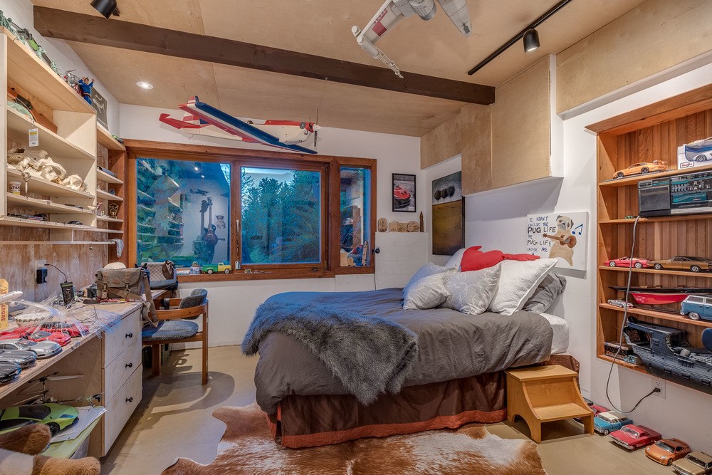 Listing Image of 1421 31st Street