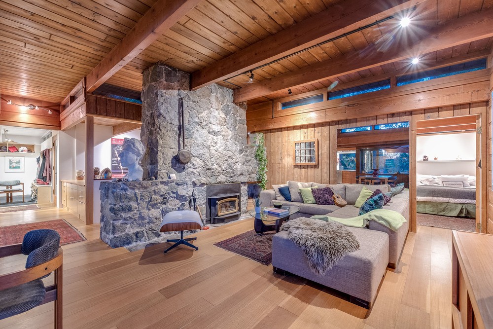 Listing Image of 1421 31st Street