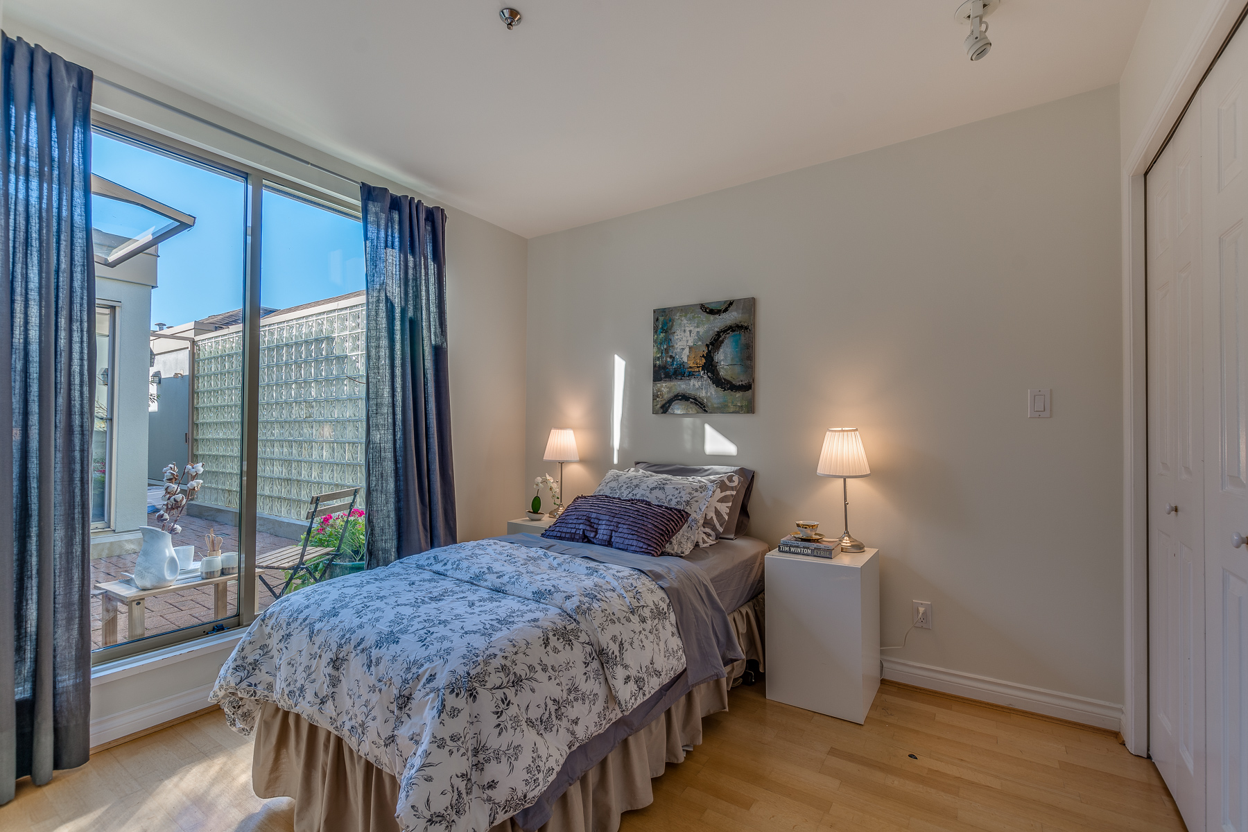 Listing Image of 204 1871 Marine Drive