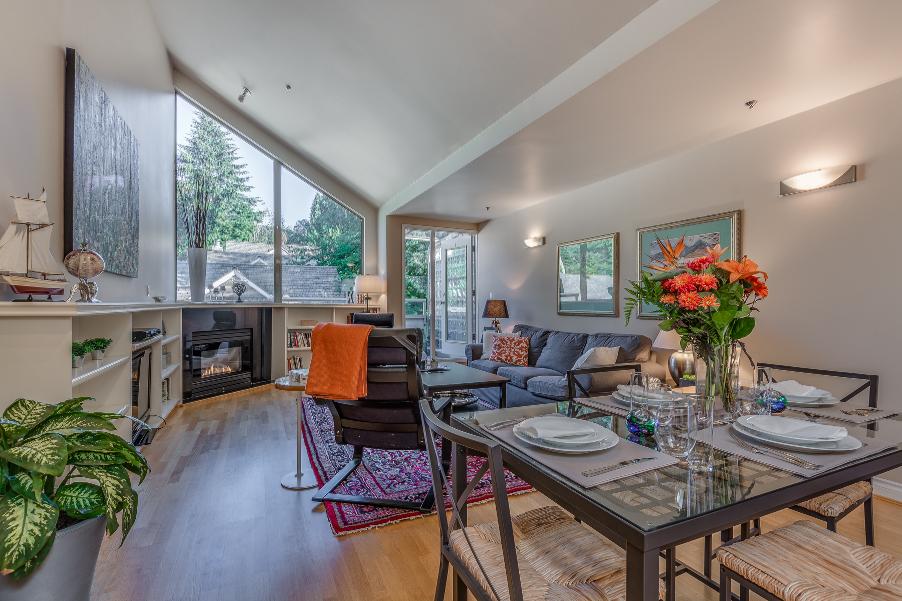 Listing Image of 204 1871 Marine Drive