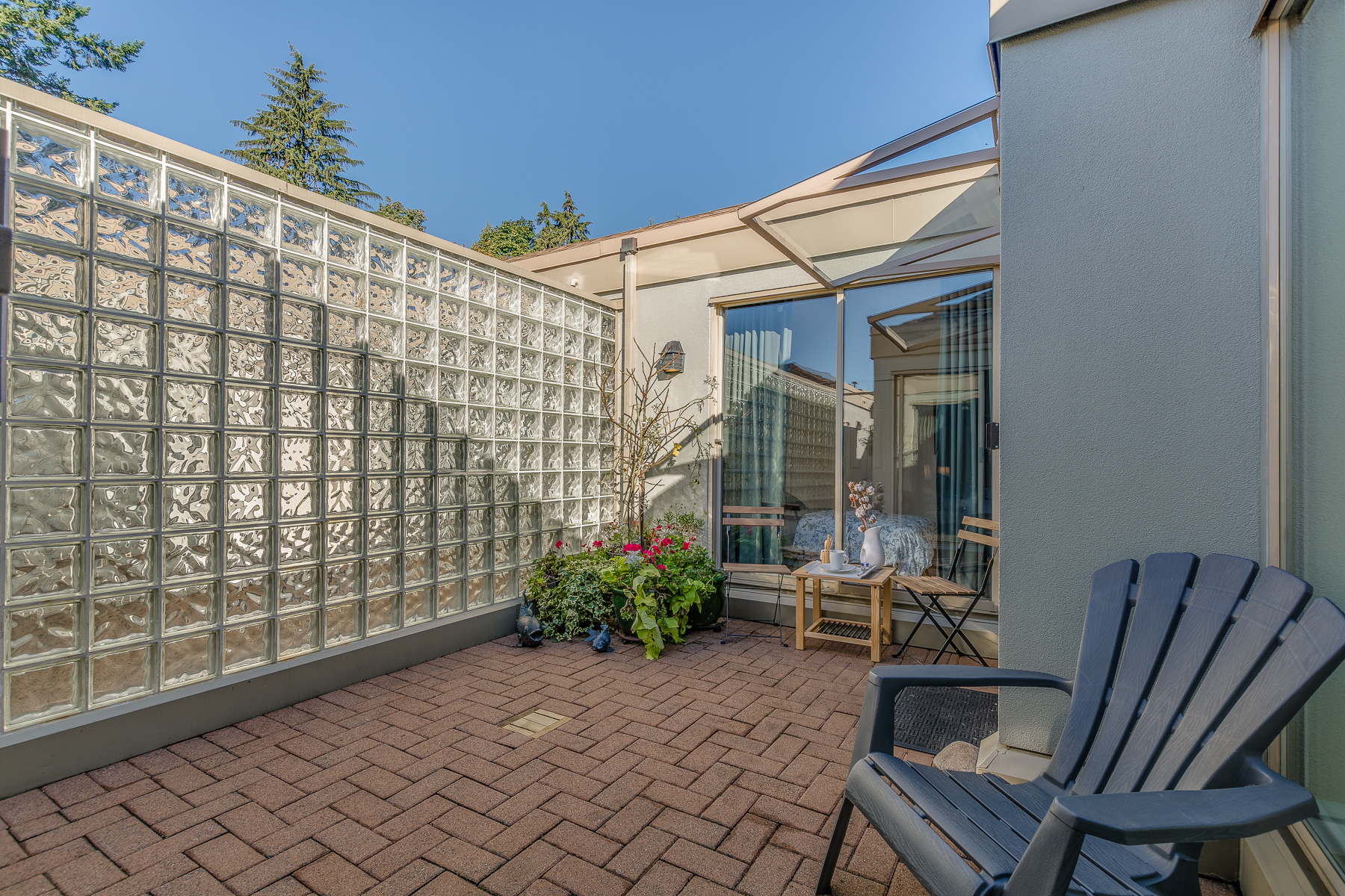 Listing Image of 204 1871 Marine Drive