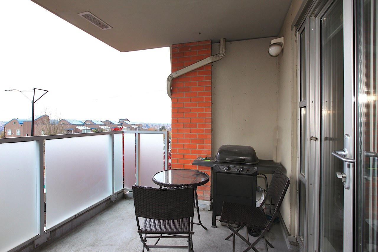 Listing Image of 204 3811 E Hastings Street