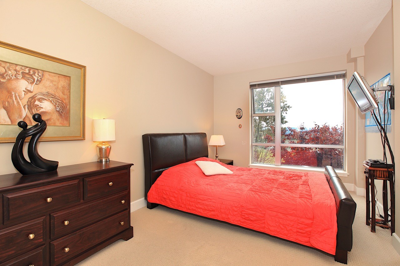 Listing Image of 204 3811 E Hastings Street