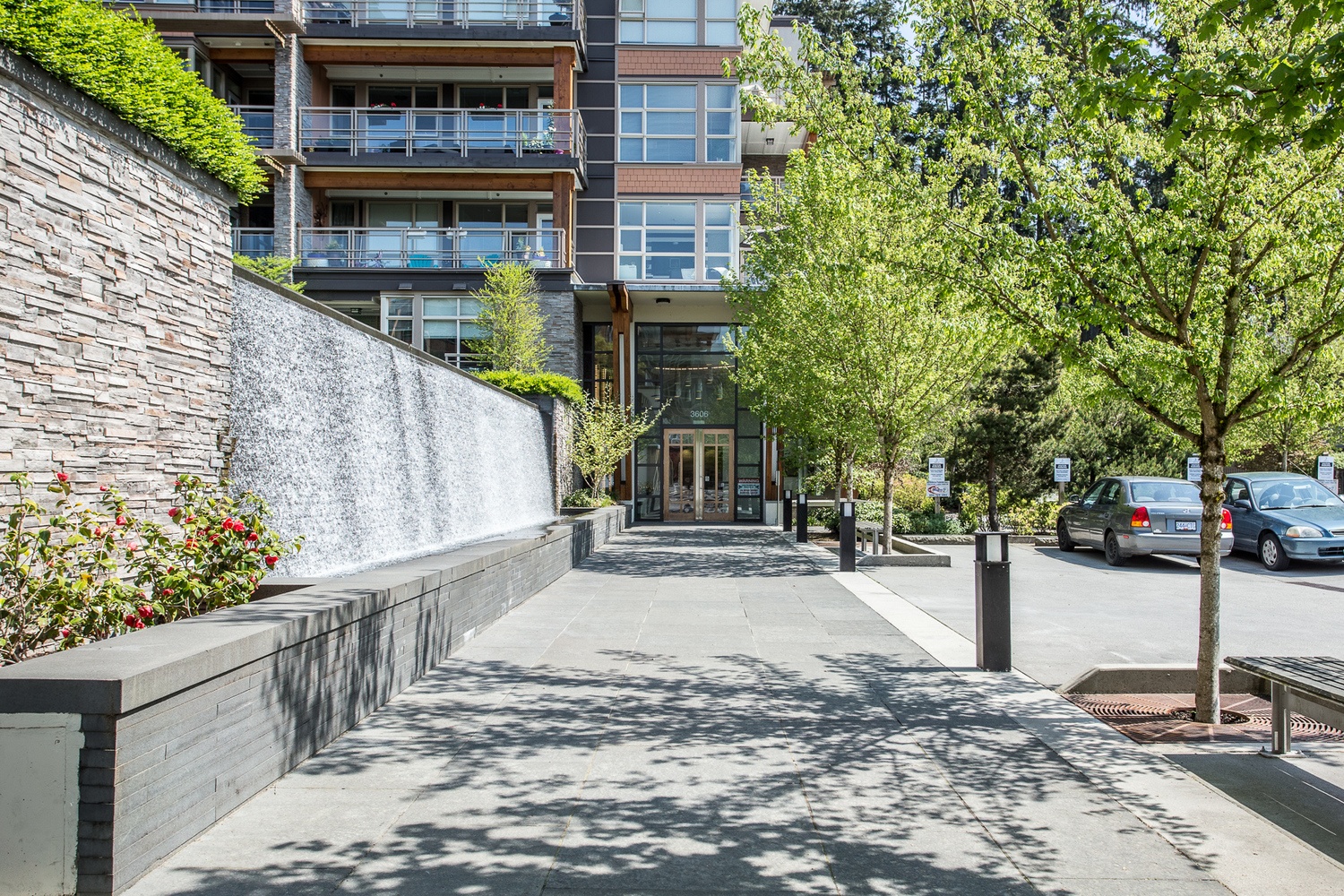 Listing Image of 309 3606 Aldercrest Drive