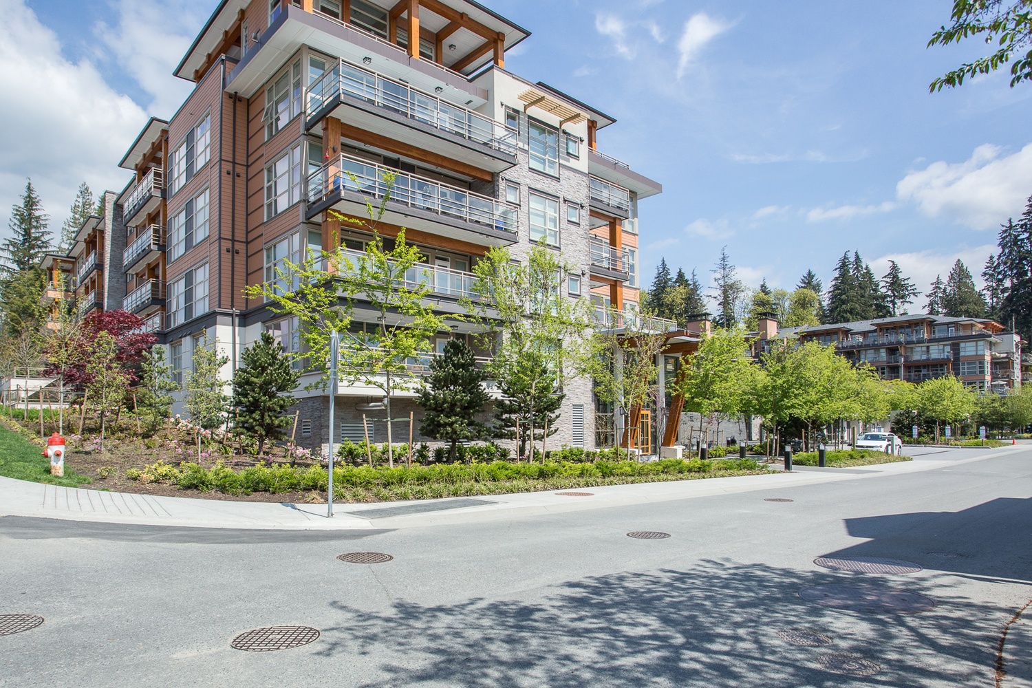 Listing Image of 309 3606 Aldercrest Drive