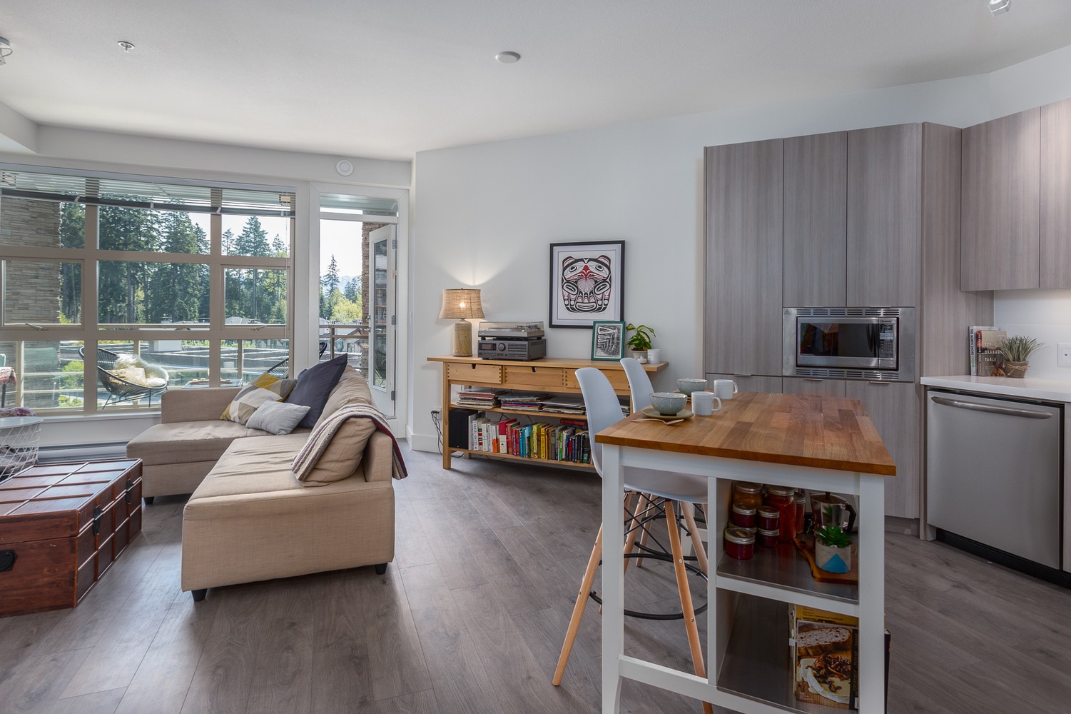 Listing Image of 309 3606 Aldercrest Drive