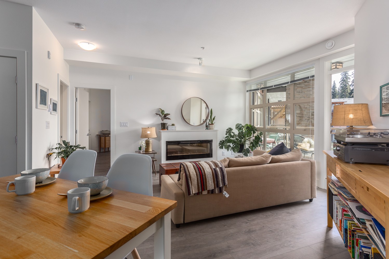 Listing Image of 309 3606 Aldercrest Drive