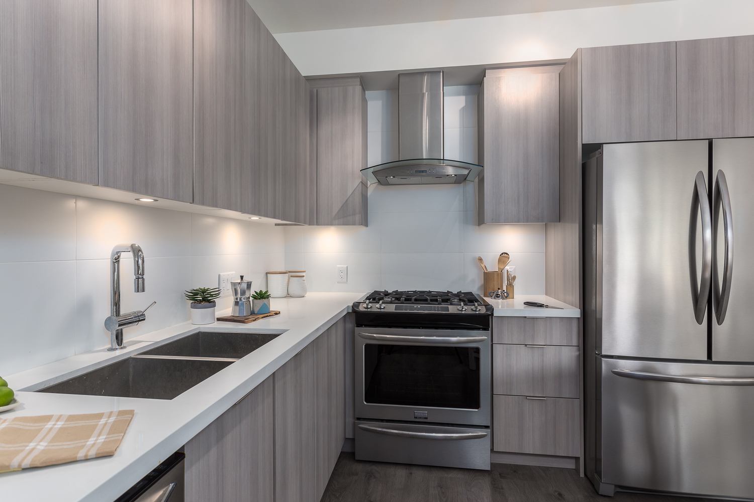 Listing Image of 309 3606 Aldercrest Drive