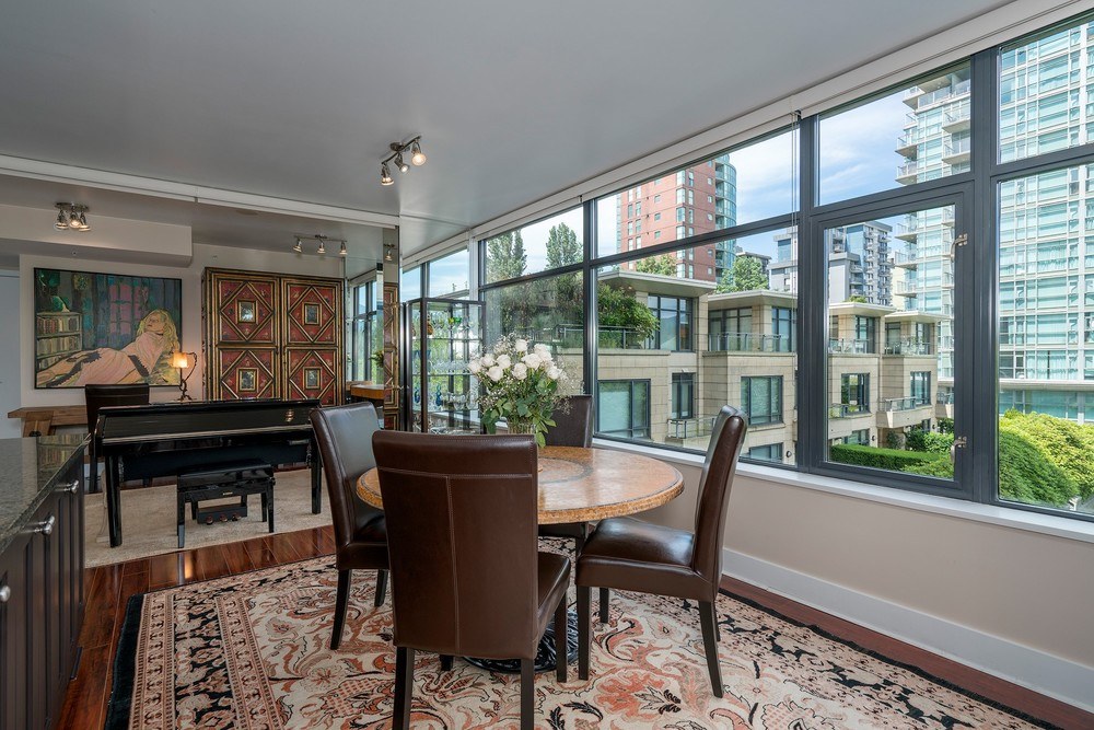 Listing Image of 300 - 1863 Alberni St
