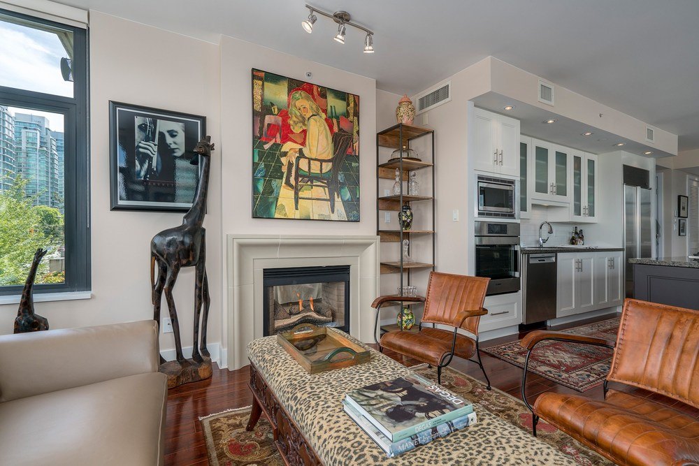Listing Image of 300 - 1863 Alberni St