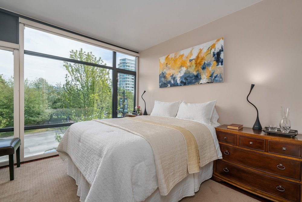 Listing Image of 300 - 1863 Alberni St