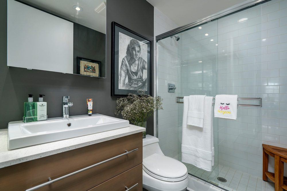 Listing Image of 300 - 1863 Alberni St