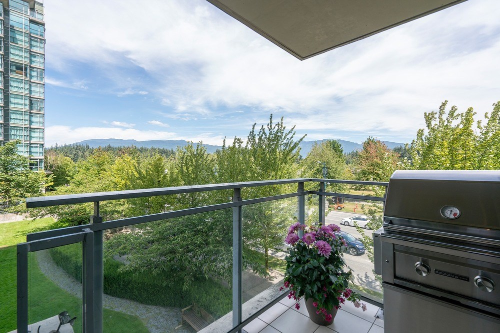 Listing Image of 300 - 1863 Alberni St