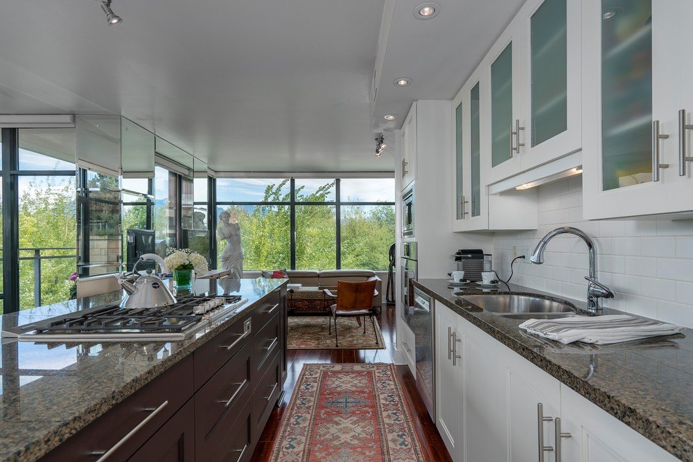 Listing Image of 300 - 1863 Alberni St
