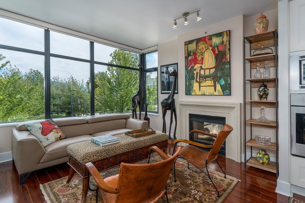 Listing Image of 300 - 1863 Alberni St