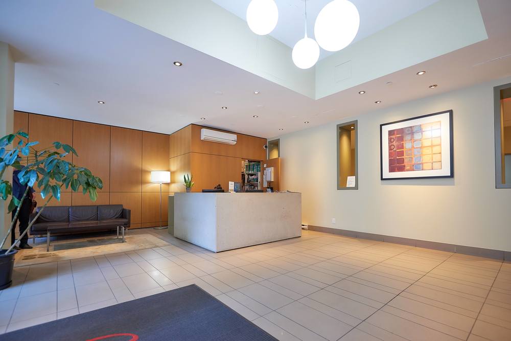 Listing Image of 1102 1082 Seymour Street
