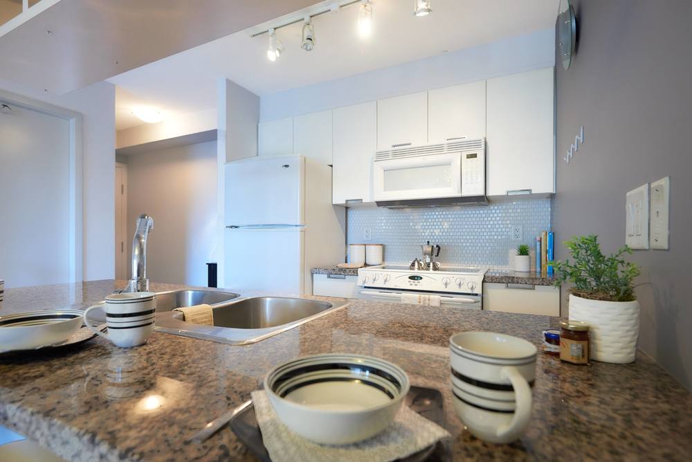 Listing Image of 1102 1082 Seymour Street