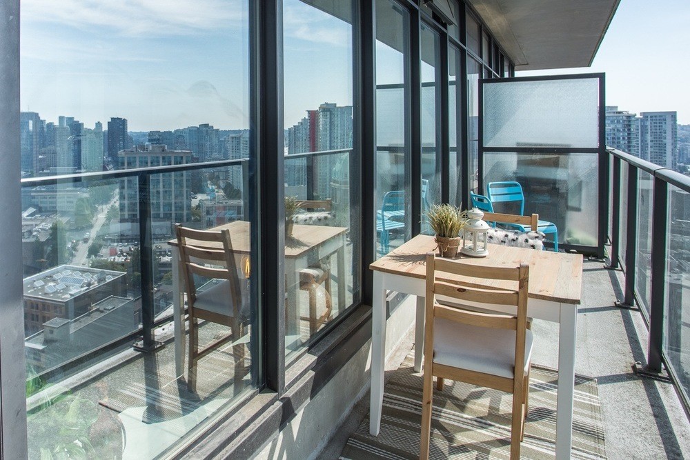 Listing Image of 2706 108 West Cordova Street