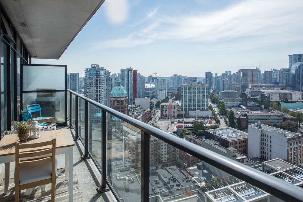 Listing Image of 2706 108 West Cordova Street