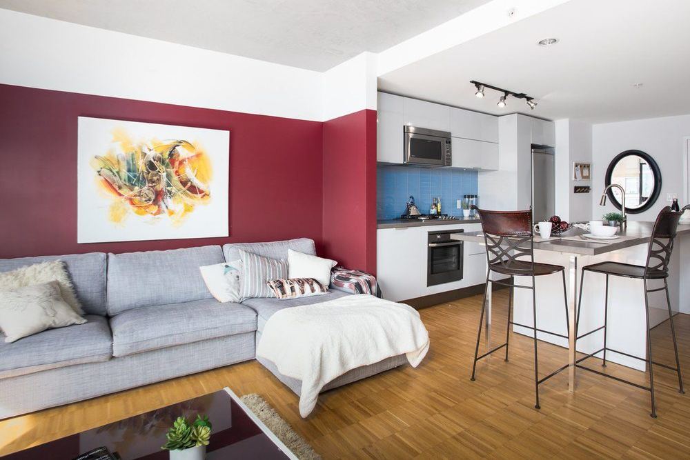 Listing Image of 2706 108 West Cordova Street
