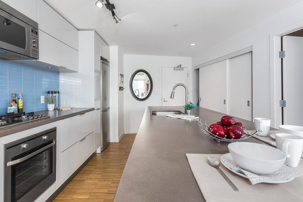 Listing Image of 2706 108 West Cordova Street