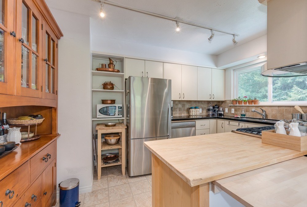 Listing Image of 64 Morven Drive