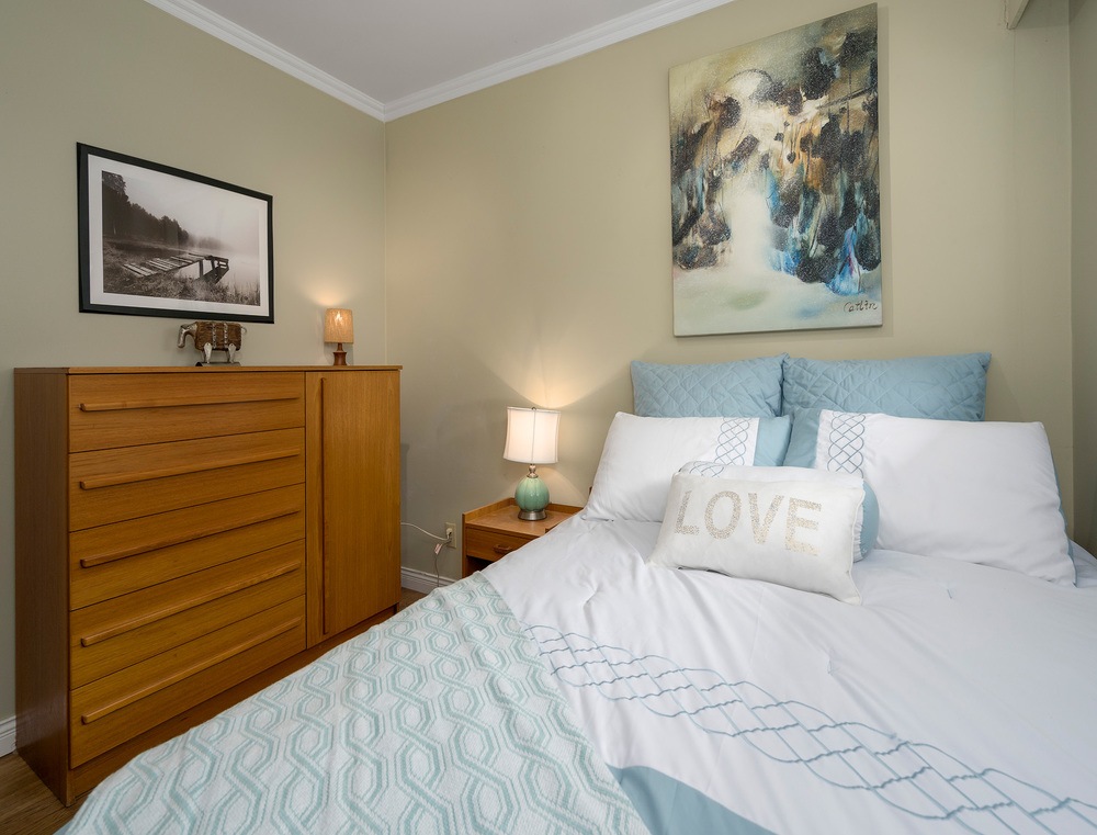 Listing Image of 32 Glenmore Drive
