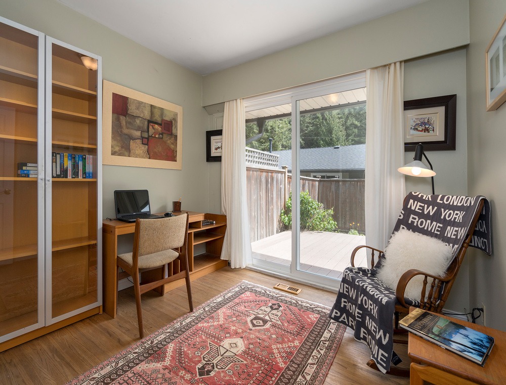 Listing Image of 32 Glenmore Drive