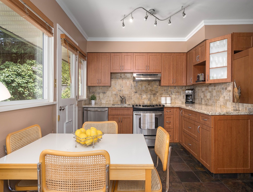 Listing Image of 32 Glenmore Drive