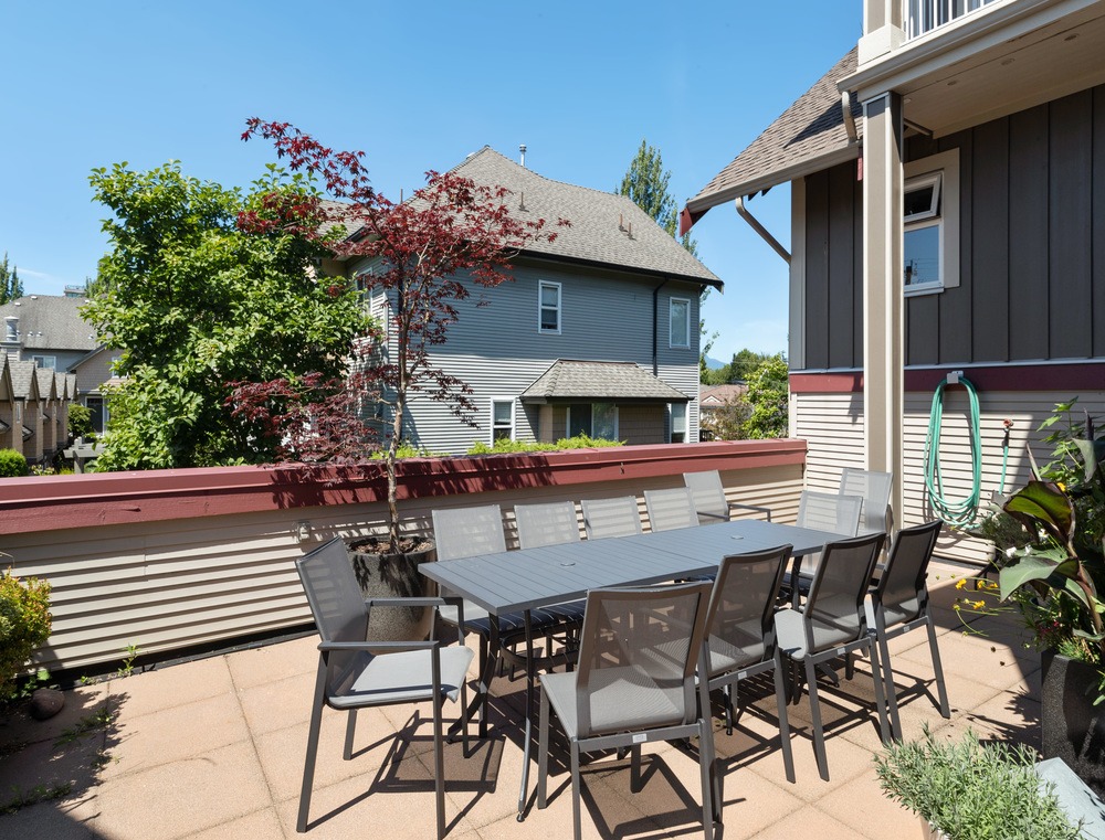 Listing Image of 202 4272 Albert St