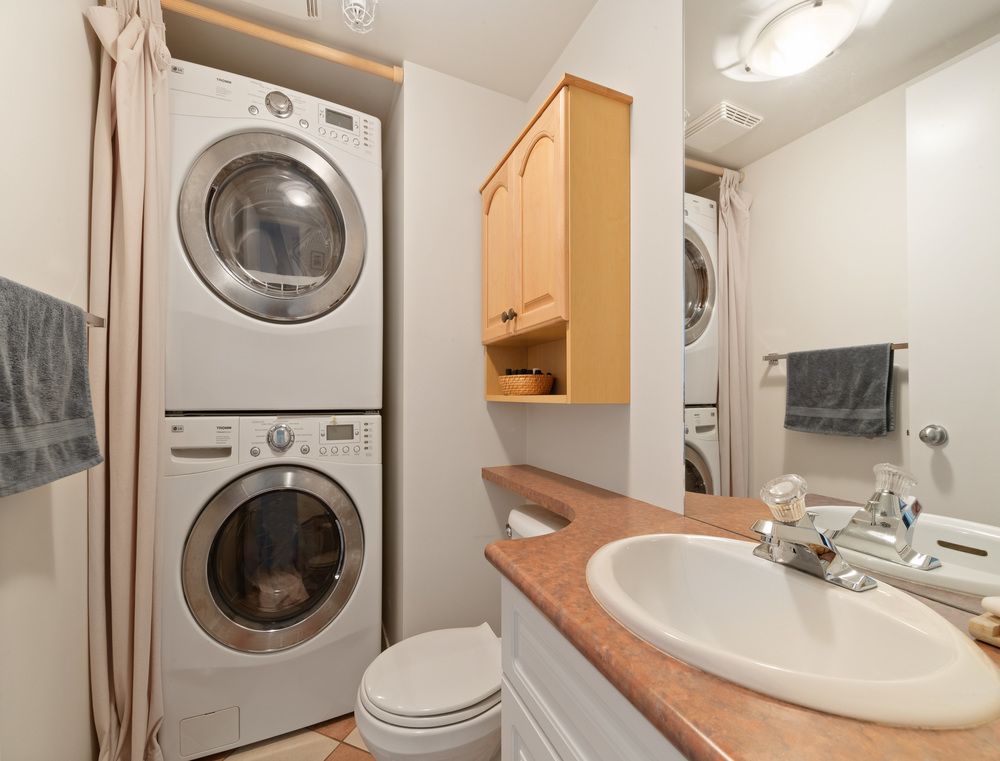 Listing Image of 202 4272 Albert St