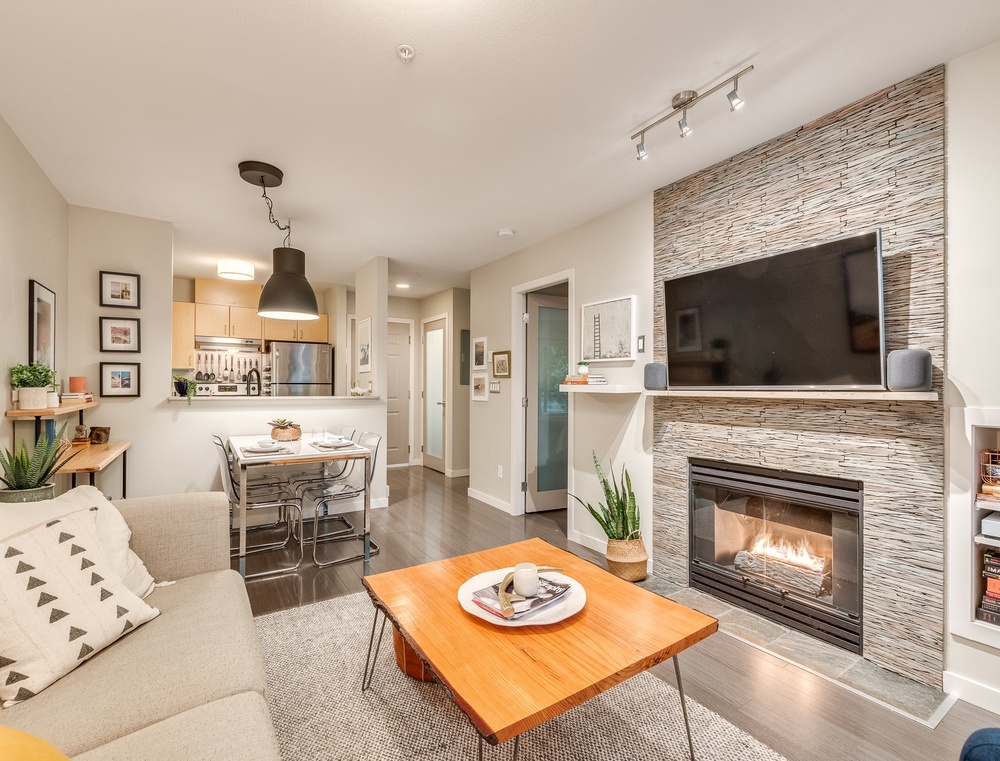 Listing Image of 110 175 E 10th St
