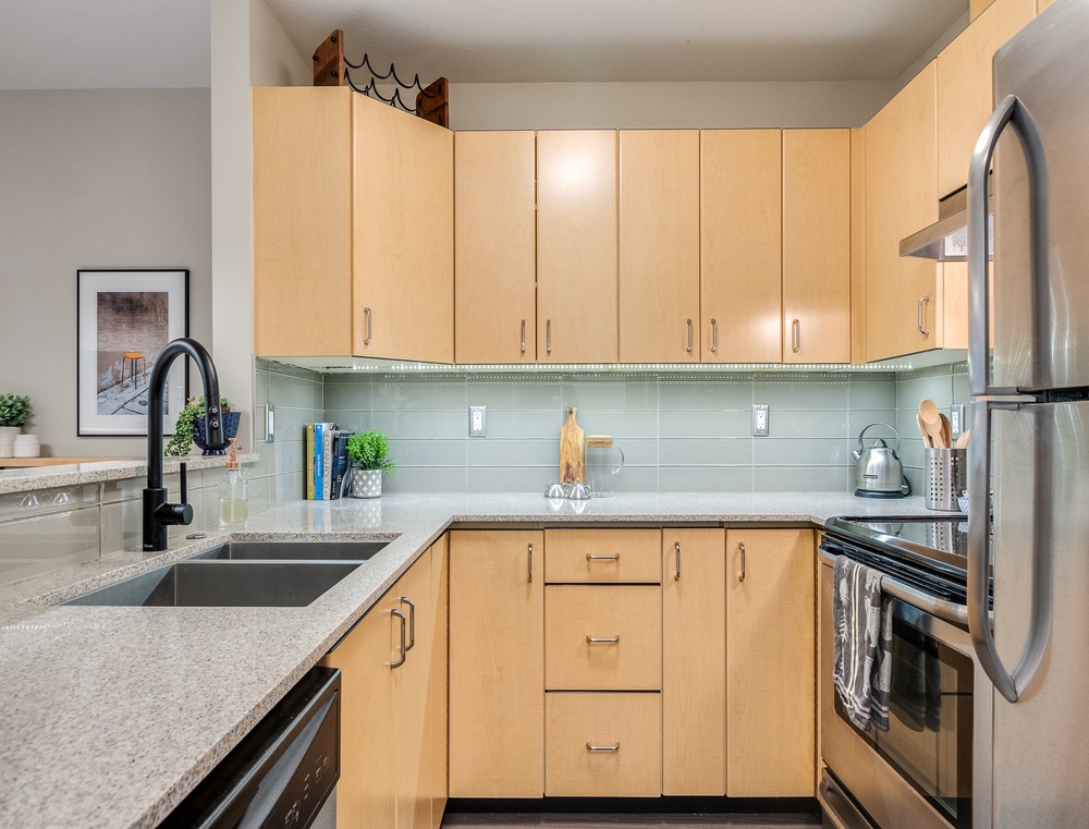 Listing Image of 110 175 E 10th St