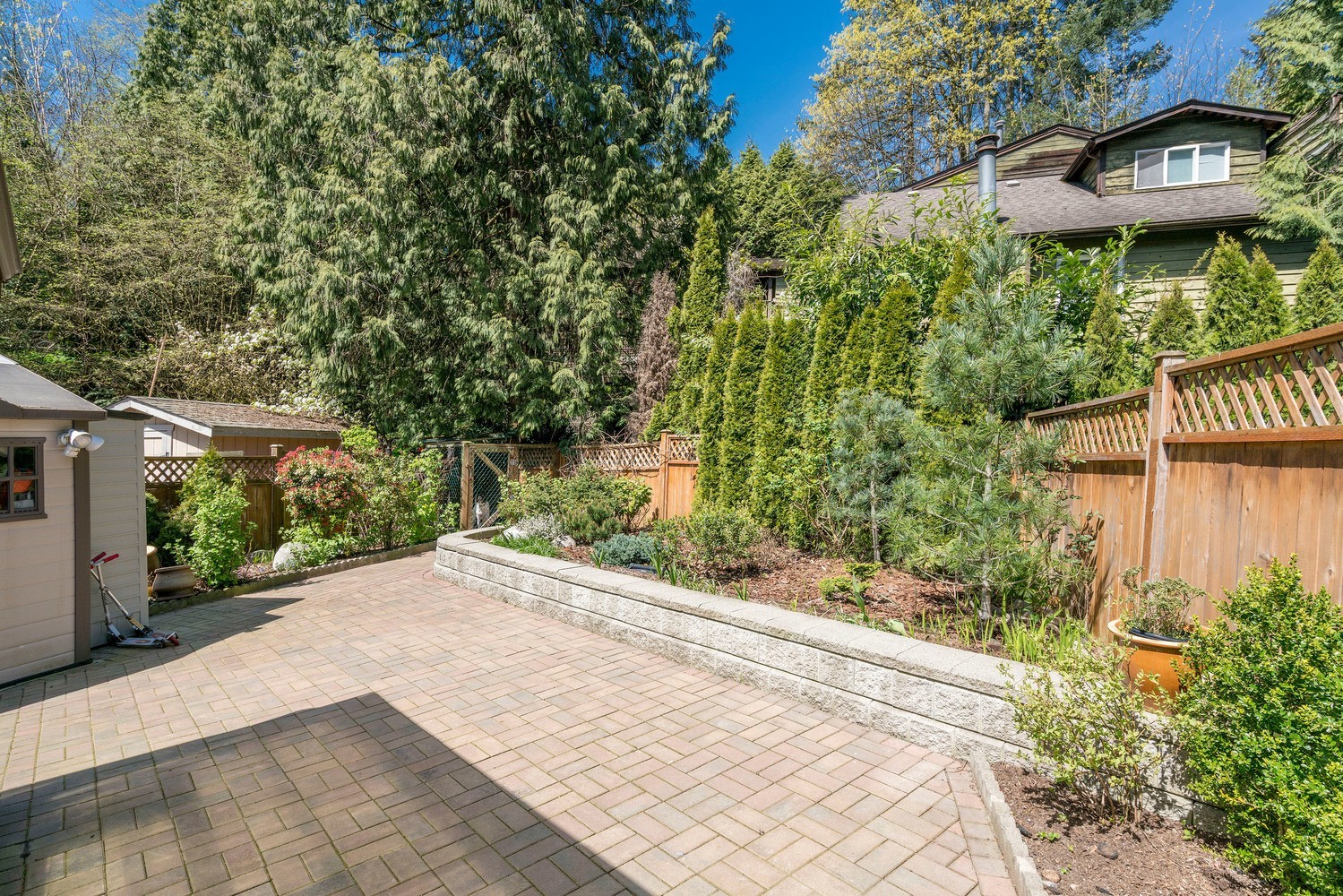 Listing Image of 883 Seymour Boulevard