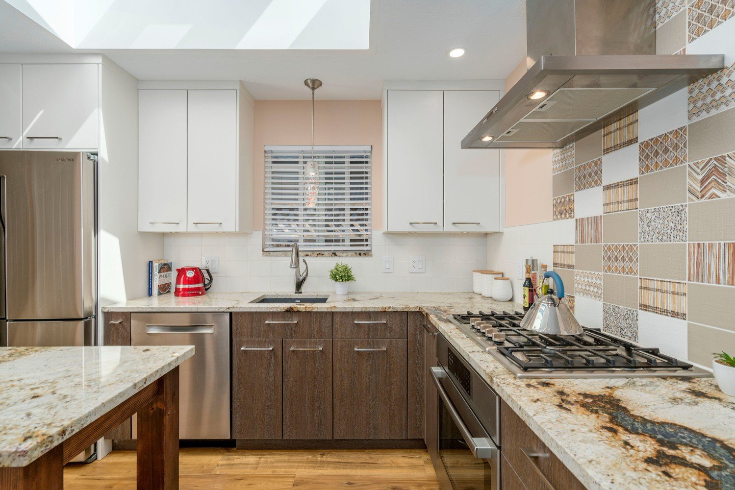Listing Image of 883 Seymour Boulevard