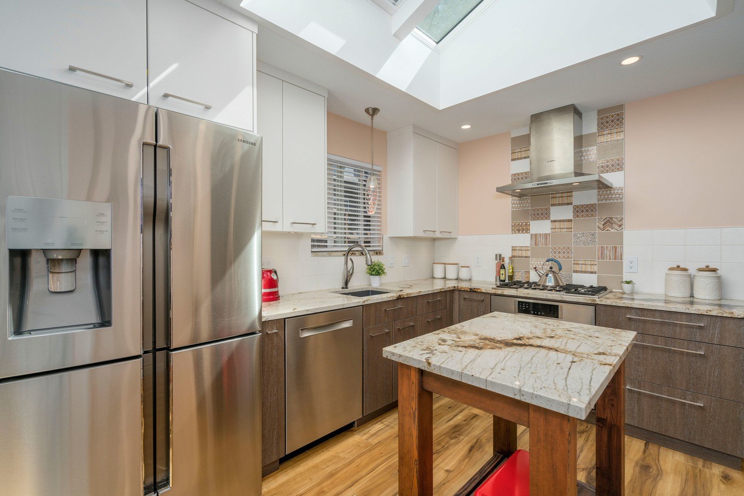 Listing Image of 883 Seymour Boulevard